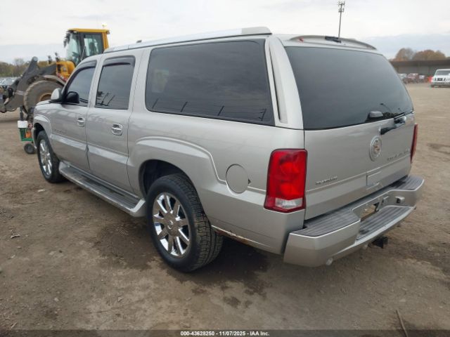 2005 CADILLAC ESCALADE ESV 3GYFK66N75G109353 Photo 2
