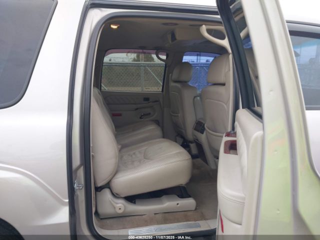 2005 CADILLAC ESCALADE ESV 3GYFK66N75G109353 Photo 7