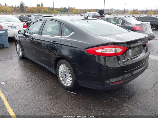 2015 FORD FUSION HYBRID 3FA6P0UU2FR137409 Photo 2