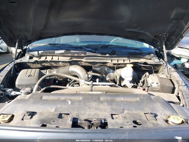 3C6JR6AT9MG513147 RAM 1500 Classic Tradesman 4x2 6&#039;4 Box