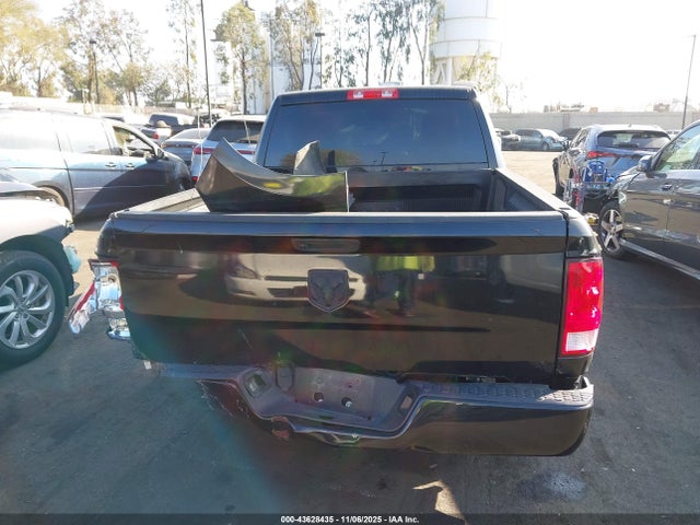 3C6JR6AT9MG513147 RAM 1500 Classic Tradesman 4x2 6&#039;4 Box