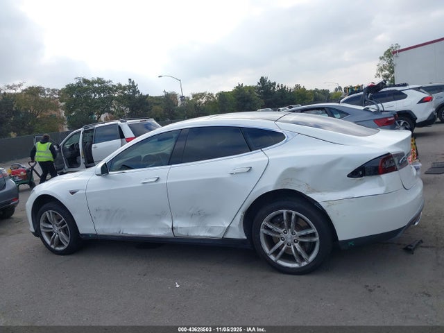 Aukcja sprzedaży 2013 Tesla Model S, vin: 5YJSA1CN6DFP28030, numer aukcji: 43628503