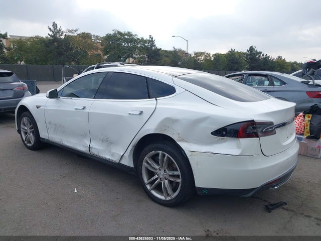 Aukcja sprzedaży 2013 Tesla Model S, vin: 5YJSA1CN6DFP28030, numer aukcji: 43628503