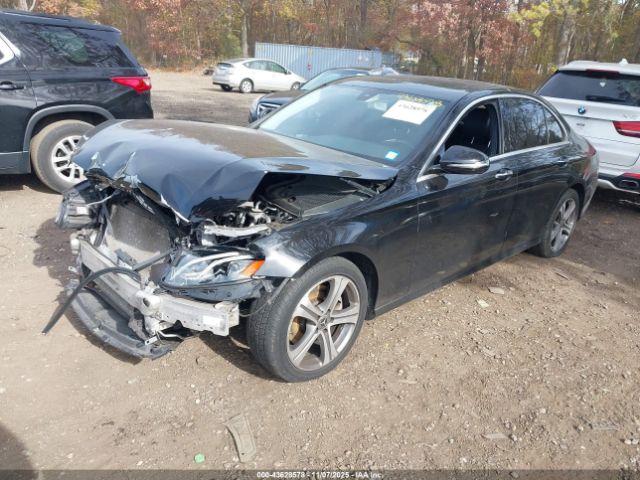 2018 MERCEDES-BENZ E 300 WDDZF4KB1JA320909 Photo 1