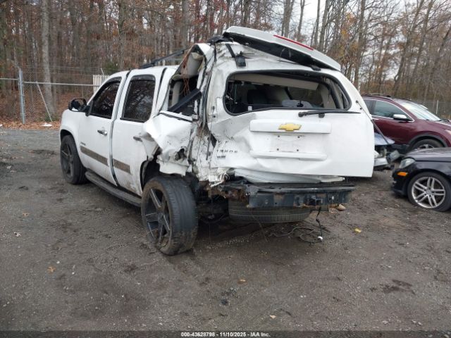 2013 CHEVROLET TAHOE 1GNSKBE08DR193630 Photo 2
