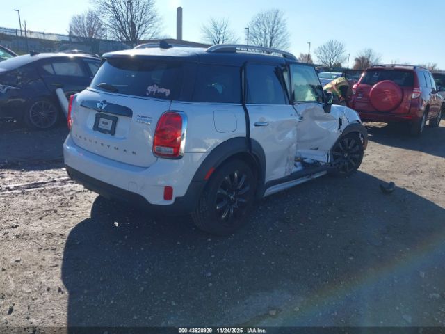 2018 MINI COUNTRYMAN WMZYV5C38J3E04979 Photo 3