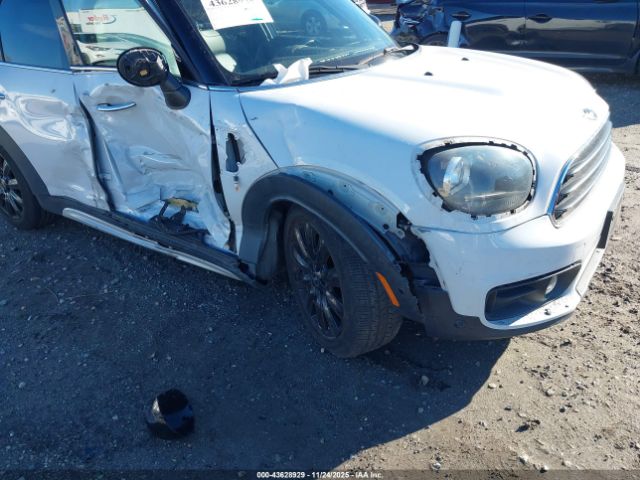 2018 MINI COUNTRYMAN WMZYV5C38J3E04979 Photo 5