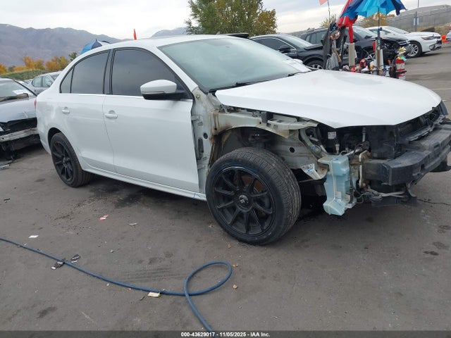 2014 VOLKSWAGEN JETTA 3VWLL7AJ8EM414228