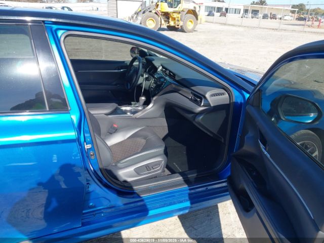 2019 TOYOTA CAMRY 4T1B61HK1KU215168 Photo 4