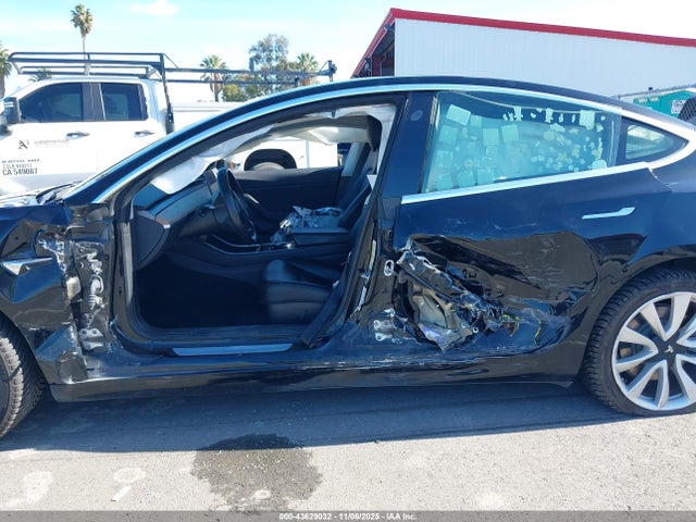 2018 TESLA MODEL 3 5YJ3E1EA8JF169904 Photo 5