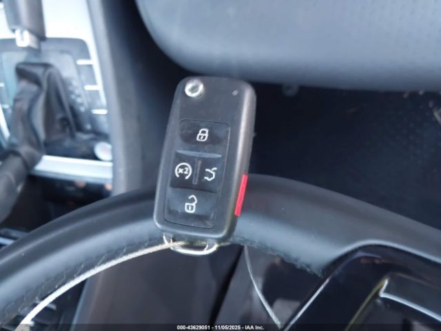 2022 VOLKSWAGEN PASSAT 1VWSA7A38NC000287 Photo 10