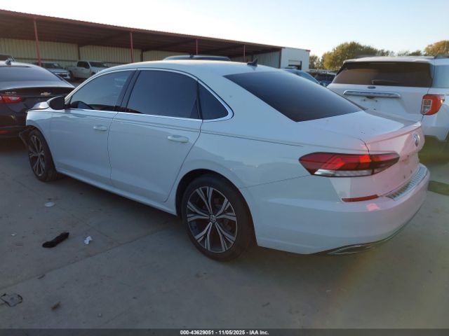 2022 VOLKSWAGEN PASSAT 1VWSA7A38NC000287 Photo 2