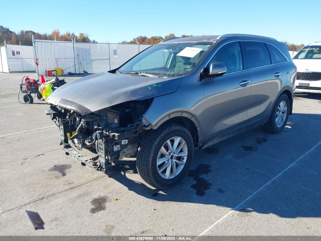 2017 KIA SORENTO 5XYPG4A37HG257219 Photo 1
