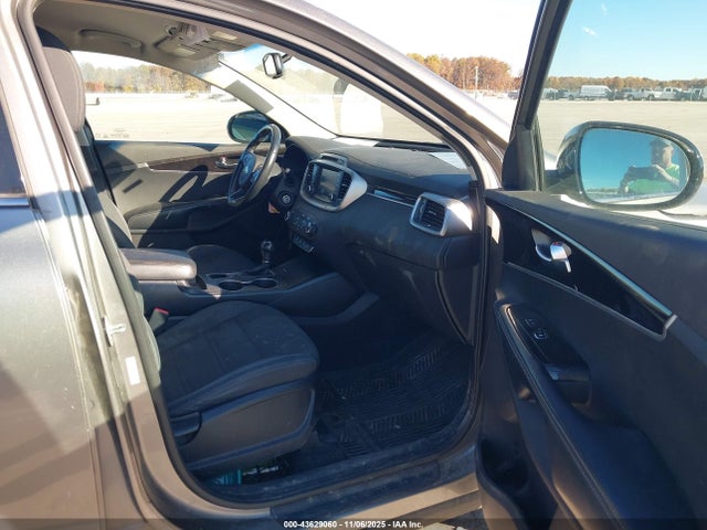2017 KIA SORENTO 5XYPG4A37HG257219 Photo 4