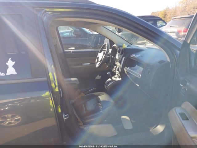 2014 JEEP COMPASS 1C4NJCEB4ED539722 Photo 4