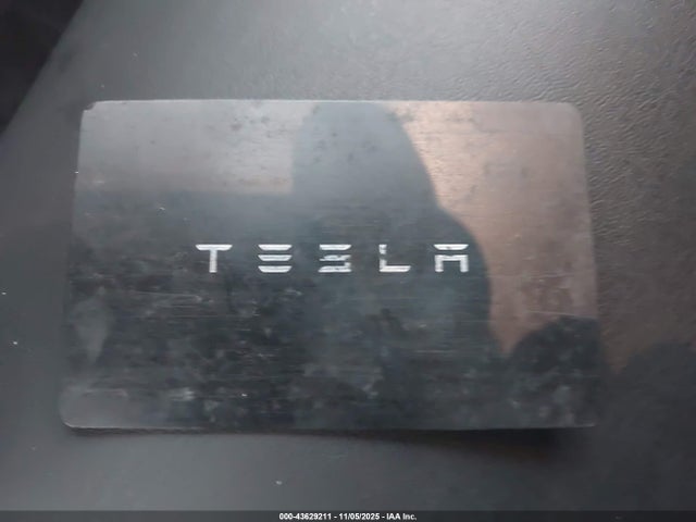 2023 TESLA MODEL Y 7SAYGAEE0PF785563 Photo 10