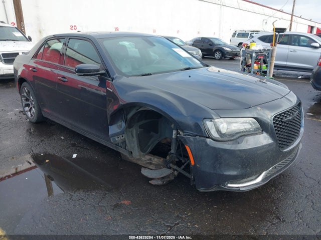 2018 CHRYSLER 300 2C3CCABG0JH192347 Photo 0
