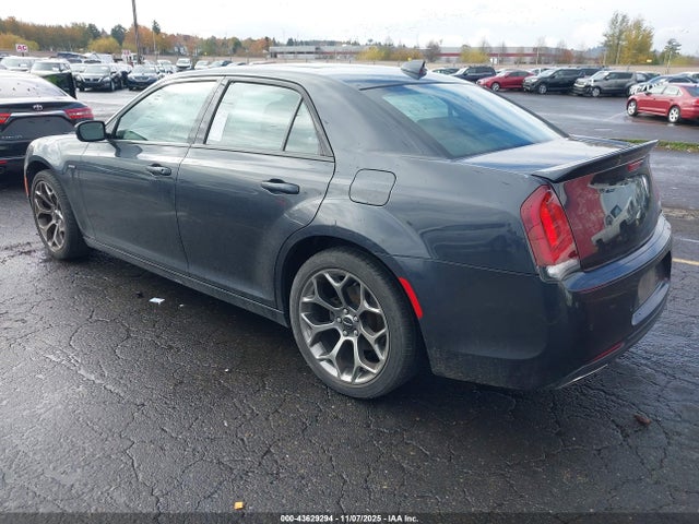 2018 CHRYSLER 300 2C3CCABG0JH192347 Photo 2