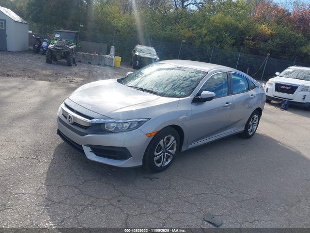 Honda Civic Lx 2017 2HGFC2F58HH566206 Image 2