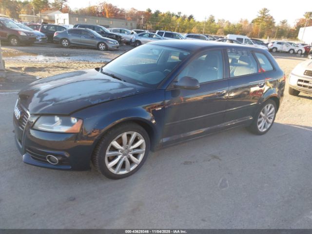 2011 AUDI A3 WAUBEAFM7BA154029 Photo 1