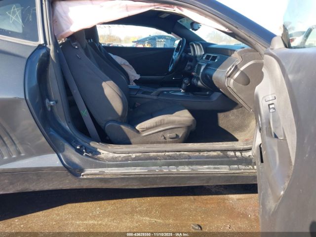 2015 CHEVROLET CAMARO 2G1FD1E37F9262502 Photo 4