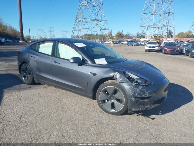 2022 TESLA MODEL 3 5YJ3E1EB1NF106688 Photo 0