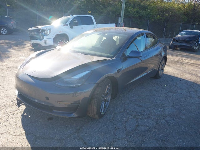 2022 TESLA MODEL 3 5YJ3E1EB1NF106688 Photo 1