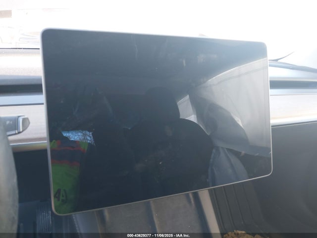 2022 TESLA MODEL 3 5YJ3E1EB1NF106688 Photo 6