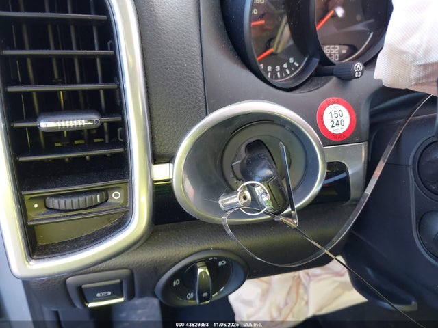 2016 PORSCHE CAYENNE WP1AA2A28GKA14304 Photo 10