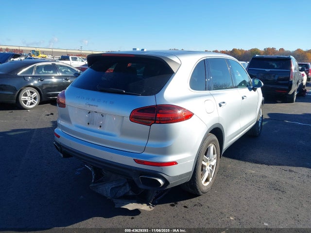 2016 PORSCHE CAYENNE WP1AA2A28GKA14304 Photo 3