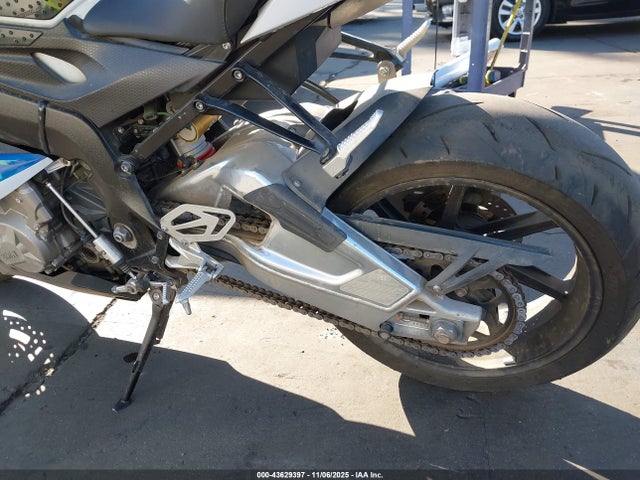 BMW S 1000 Rr 2017 WB10D6007HZ710623 Image 19