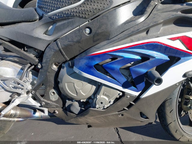 BMW S 1000 Rr 2017 WB10D6007HZ710623 Image 8
