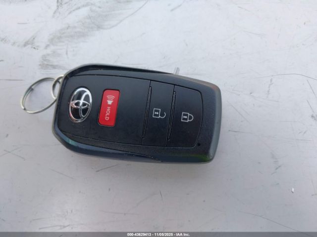 2024 TOYOTA PRIUS JTDACAAU5R3036118 Photo 10