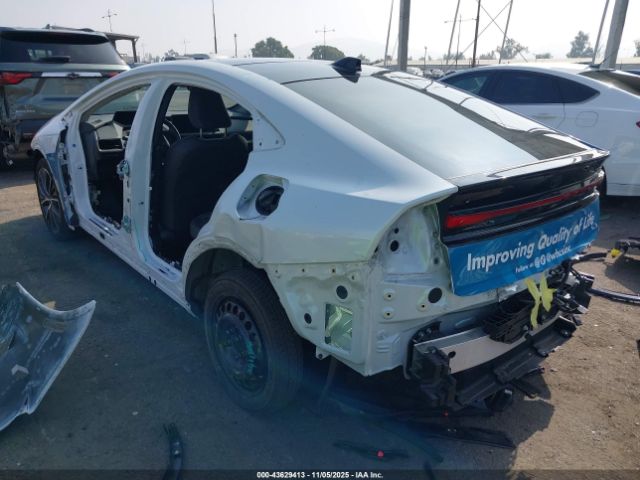 2024 TOYOTA PRIUS JTDACAAU5R3036118 Photo 2