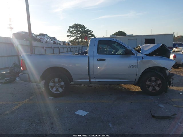 Продаж на аукціоні авто 2017 Ram 1500 Express  4x2 6'4 Box, vin: 3C6JR6AG5HG712642, номер лоту: 43629420