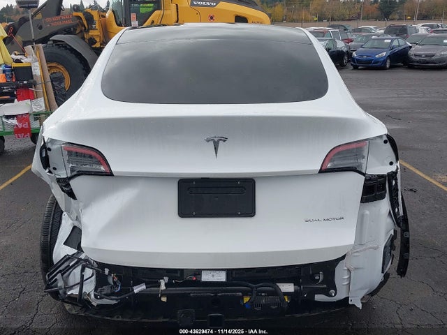 2023 TESLA MODEL Y 7SAYGDEE8PF963253 Photo 5