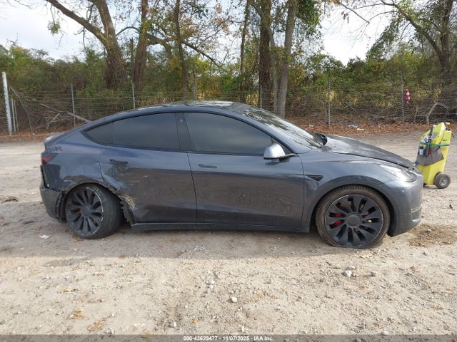 5YJYGDEFXMF267964 Tesla Model Y Performance Dual Motor All-wheel Drive
