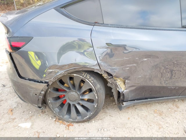 2021 TESLA MODEL Y 5YJYGDEFXMF267964 Photo 5