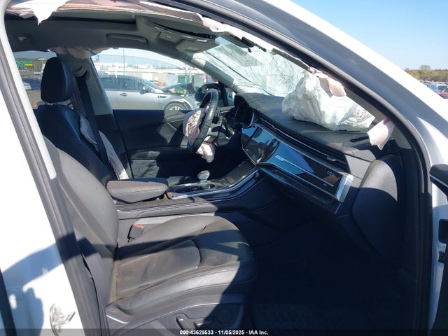 2023 Audi Q7 Premium Plus 55 Tfsi Quattro Tiptronic მანქანა იყიდება აუქციონზე, vin: WA1LXBF73PD020670, აუქციონის ნომერი: 43629533