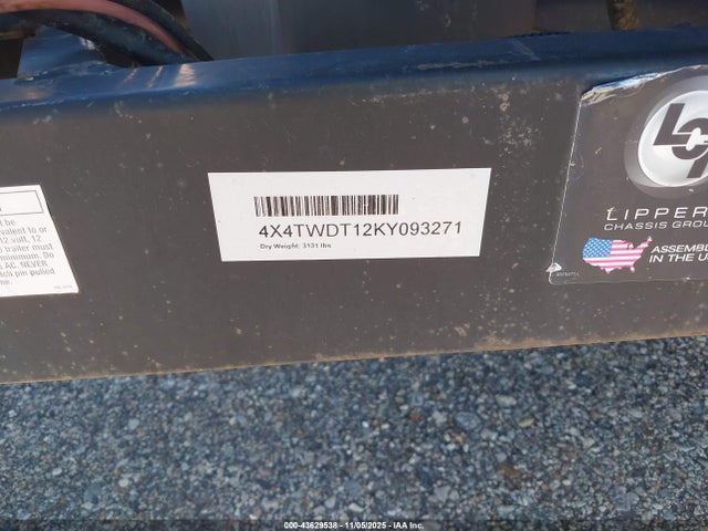 43629538 :رقم المزاد ، 4X4TWDT12KY093271 vin ، 2019 Forest River Wildwood مزاد بيع