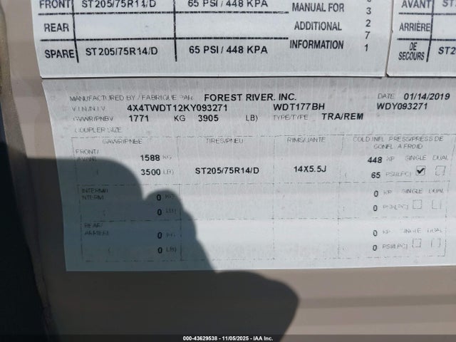 43629538 :رقم المزاد ، 4X4TWDT12KY093271 vin ، 2019 Forest River Wildwood مزاد بيع