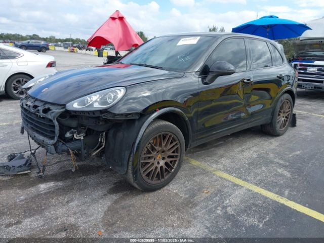 2017 PORSCHE CAYENNE WP1AA2A26HKA82909 Photo 1