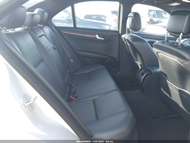 Продаж на аукціоні авто 2012 Mercedes-benz C 250 Luxury/sport, vin: WDDGF4HB9CA601941, номер лоту: 43629608