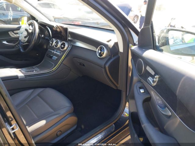 2022 MERCEDES-BENZ GLC 300 W1N0G8DB5NV337613 Photo 4