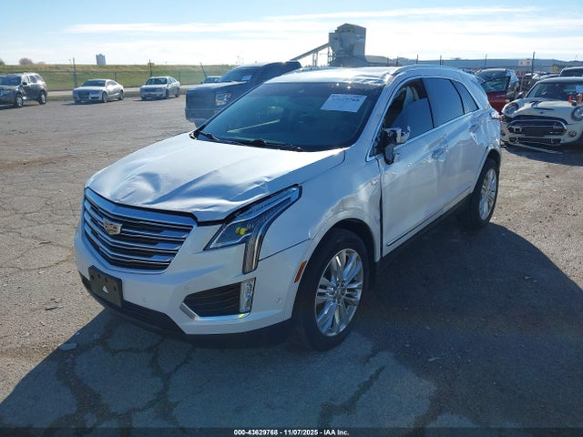 2019 CADILLAC XT5 1GYKNFRS3KZ163140 Photo 1
