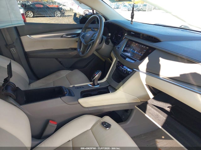 2019 CADILLAC XT5 1GYKNFRS3KZ163140 Photo 4
