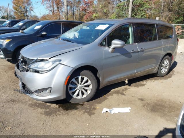 2018 CHRYSLER PACIFICA 2C4RC1BG6JR331185 Photo 1