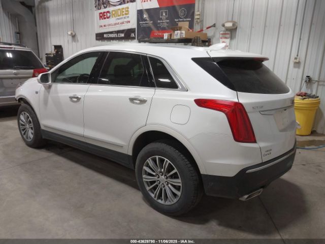 2019 CADILLAC XT5 1GYKNDRS7KZ190460 Photo 2