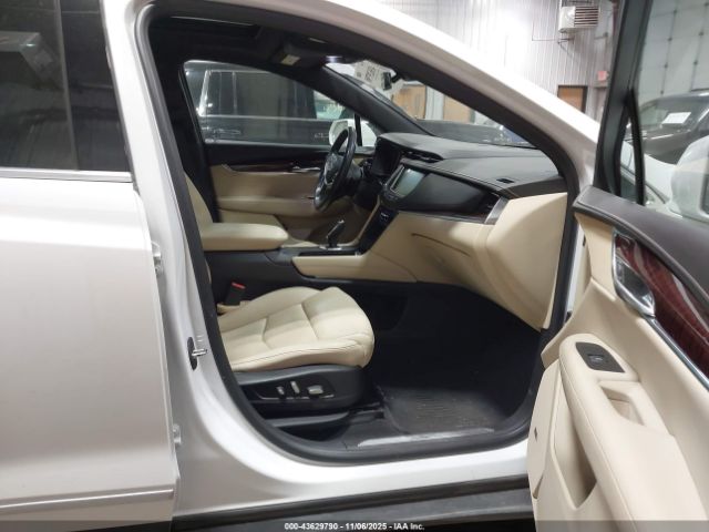2019 CADILLAC XT5 1GYKNDRS7KZ190460 Photo 4