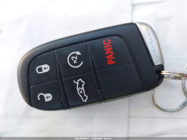 2012 CHRYSLER 300 2C3CCACG7CH142420 Photo 10